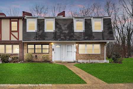 195 Briar Mills Dr Brick, NJ 08724