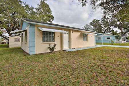 2411 8th St E Bradenton, FL 34208