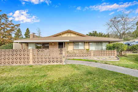 451 Las Casitas Court #A Santa Rosa, CA 95403
