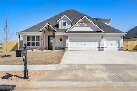 1270 Silver Maple St Centerton, AR 72719