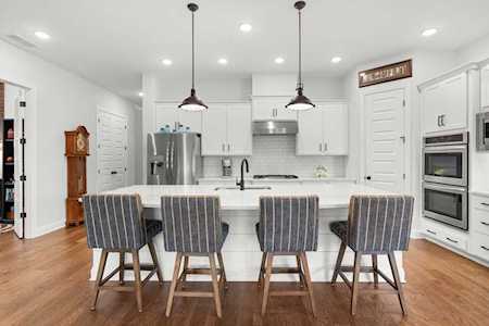110 Edenburg Dr Hendersonville, TN 37075