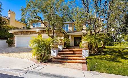 1063 S Taylor Ct Anaheim Hills, CA 92808