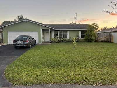7818 NW 40th Ct Coral Springs, FL 33065