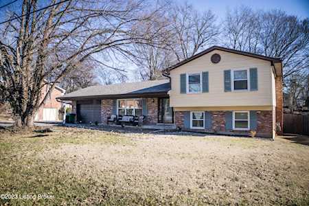 7408 Switch Bark Rd Louisville, KY 40228