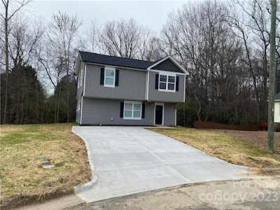 2015 Brantley Creek Dr Kannapolis, NC 28083