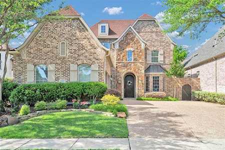5125 Meadowlark Drive Plano, TX 75093