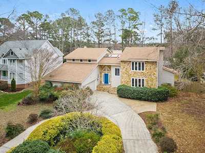 2504 Entrada Dr Virginia Beach, VA 23456