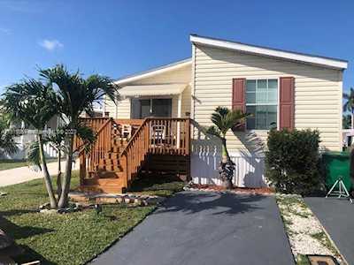 8641 SW 22nd Ct Davie, FL 33324