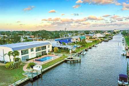 912 SE 46th St #202 Cape Coral, FL 33904