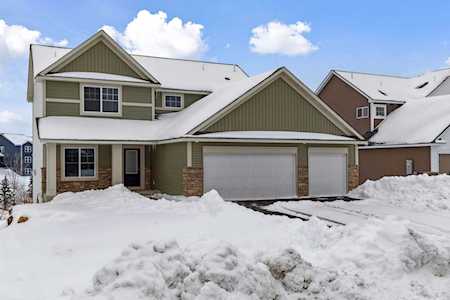 943 Forest Edge Circle Jordan, MN 55352