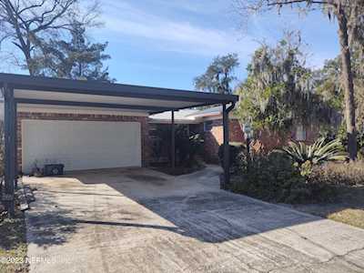 2824 Woodland DR Orange Park, FL 32073