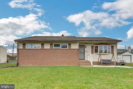 139 Roland Rd W Brookhaven, PA 19015