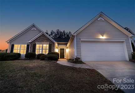 11527 Leigh Glen Circle Charlotte, NC 28269