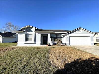 5041 Demott Ct Orlando, FL 32821