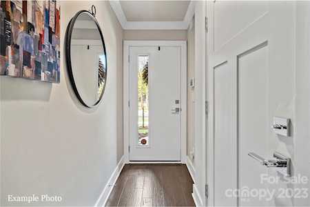 5011 York Park Ln Charlotte, NC 28217