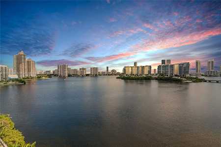 3201 NE 183rd St #804 Aventura, FL 33160