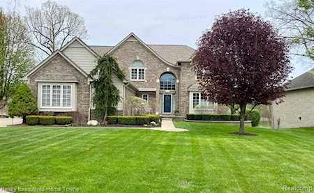 44002 Trillium Sterling Heights, MI 48314