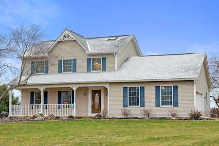 21 Indian Wood Drive Thornville, OH 43076