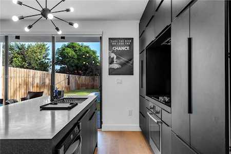 3174 SW 23rd Ter Miami, FL 33145