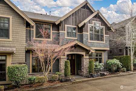 2556 NW Alpine Crest Way Issaquah, WA 98027