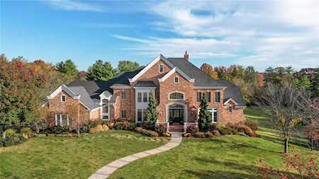 12045 Gailcrest Ln St Louis, MO 63131