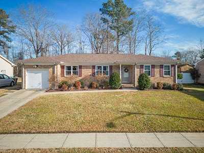 5432 Stonehaven Dr Virginia Beach, VA 23464