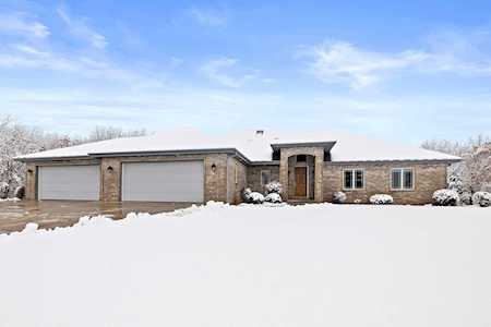 2804 W Deer Path Tr Janesville, WI 53545