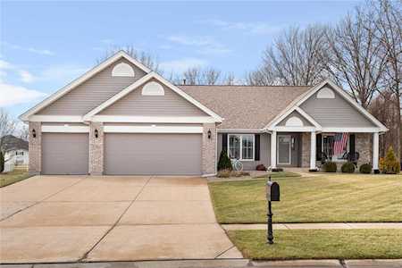 509 Waterside Ct St Charles, MO 63304