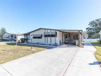 25106 Pine Hill Leesburg, FL 34748