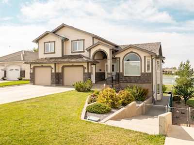 70 Fairmont Cove S Lethbridge, AB T1K 7M6
