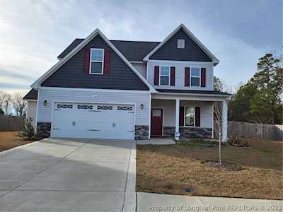 108 Chatfield Dr Raeford, NC 28376