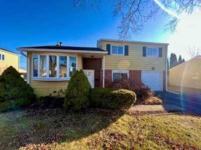 1922 Stonington Rd Bethlehem, PA 18018