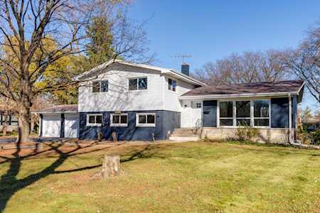 900 S Emerson Ct Mount Prospect, IL 60056
