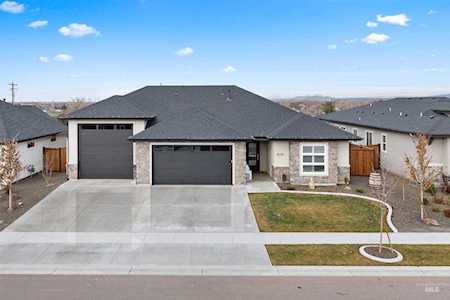 1636 W Capstone Dr Nampa, ID 83686