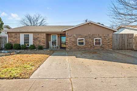 6352 Old Mill Circle Watauga, TX 76148