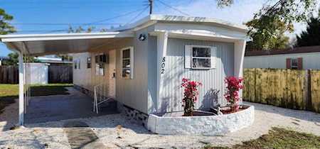 802 Elkan Dr Tarpon Springs, FL 34689