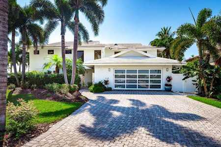 972 Dogwood Drive Delray Beach, FL 33483