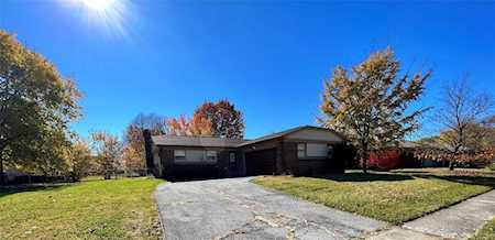 4319 Trailgate Dr Indianapolis, IN 46268