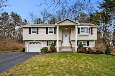 3 Westchester Dr North Reading, MA 01864