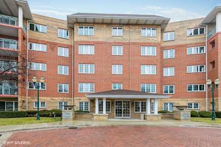 740 Creekside Dr #502 Mount Prospect, IL 60056