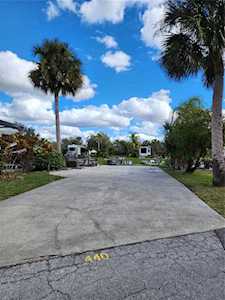 440 Waterway Dr Lake Wales, FL 33898