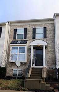 304 Oxford Oak Drive Blacklick, OH 43004