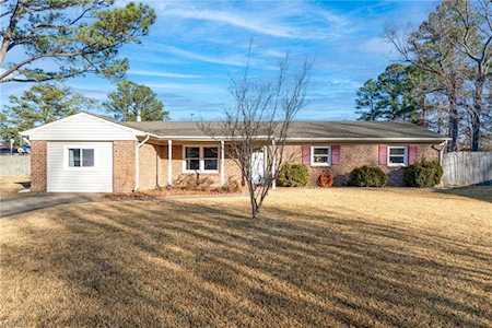 413 Blanche Ct Chesapeake, VA 23323
