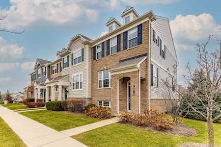 3187 Coral Ln Glenview, IL 60026