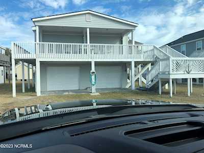 8028 8th Street Surf City, NC 28445