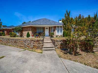 206 Johnson Drive Duncanville, TX 75116