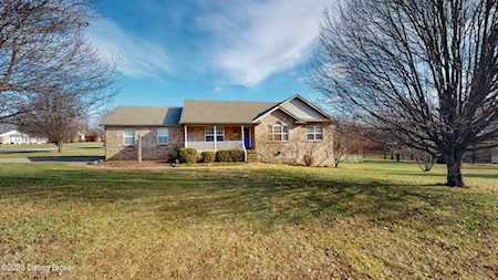 3011 Log Cabin Ct Crestwood, KY 40014