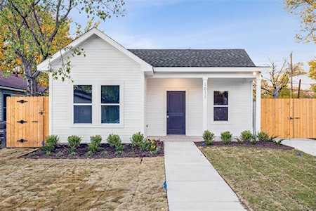 1011 Bessie Street Fort Worth, TX 76104