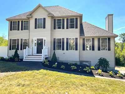 80 Snake Hill Rd Ayer, MA 01432