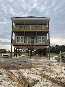 210 Great Neck Hill Road Hubert, NC 28539